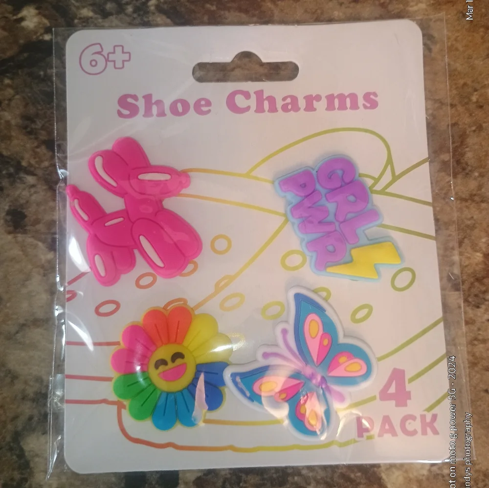 Shoe Charms 2 4 Packs - Fun Designs Brand New Croc Charm - Picture 5 of 5
